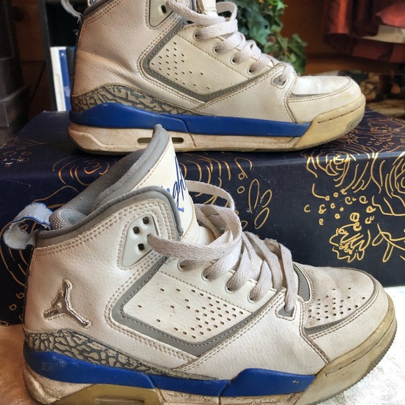 Jordan Flights - Picture 2 of 3